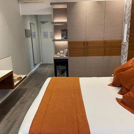 Hotel Aurora 4*