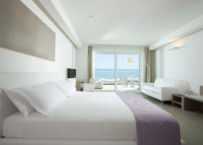 Hotel Aurora 4*