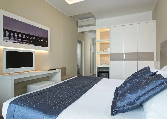 Aurora 4*