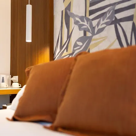 Hotel Aurora 4*