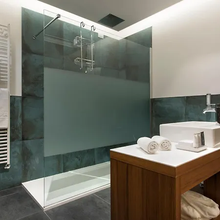 Aurora Hotell 4*