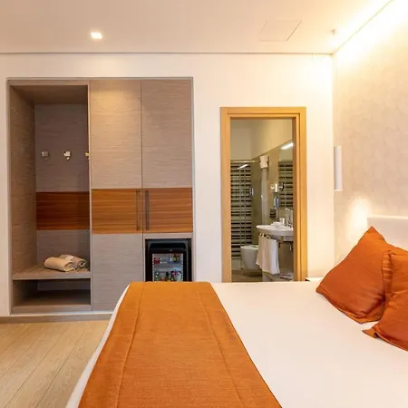 Aurora Hotel 4*