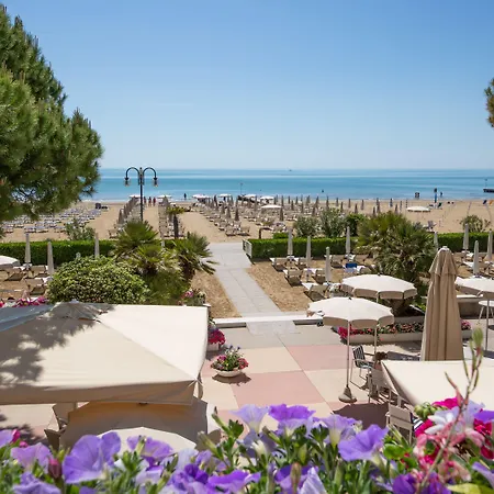 Hotel Aurora 4*