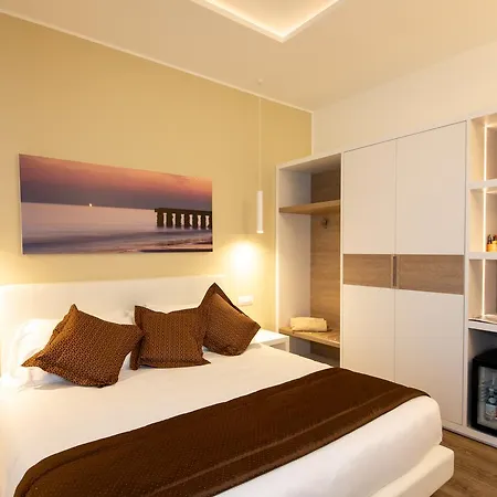 Hotel Aurora 4*